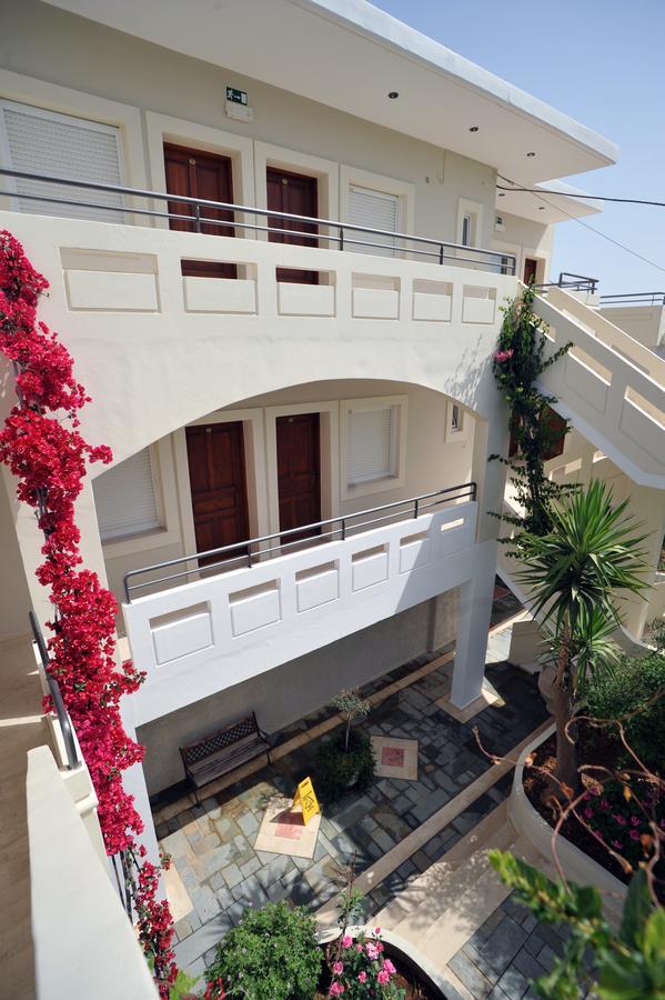 Merabello Apartments Agia Marina  Exterior photo