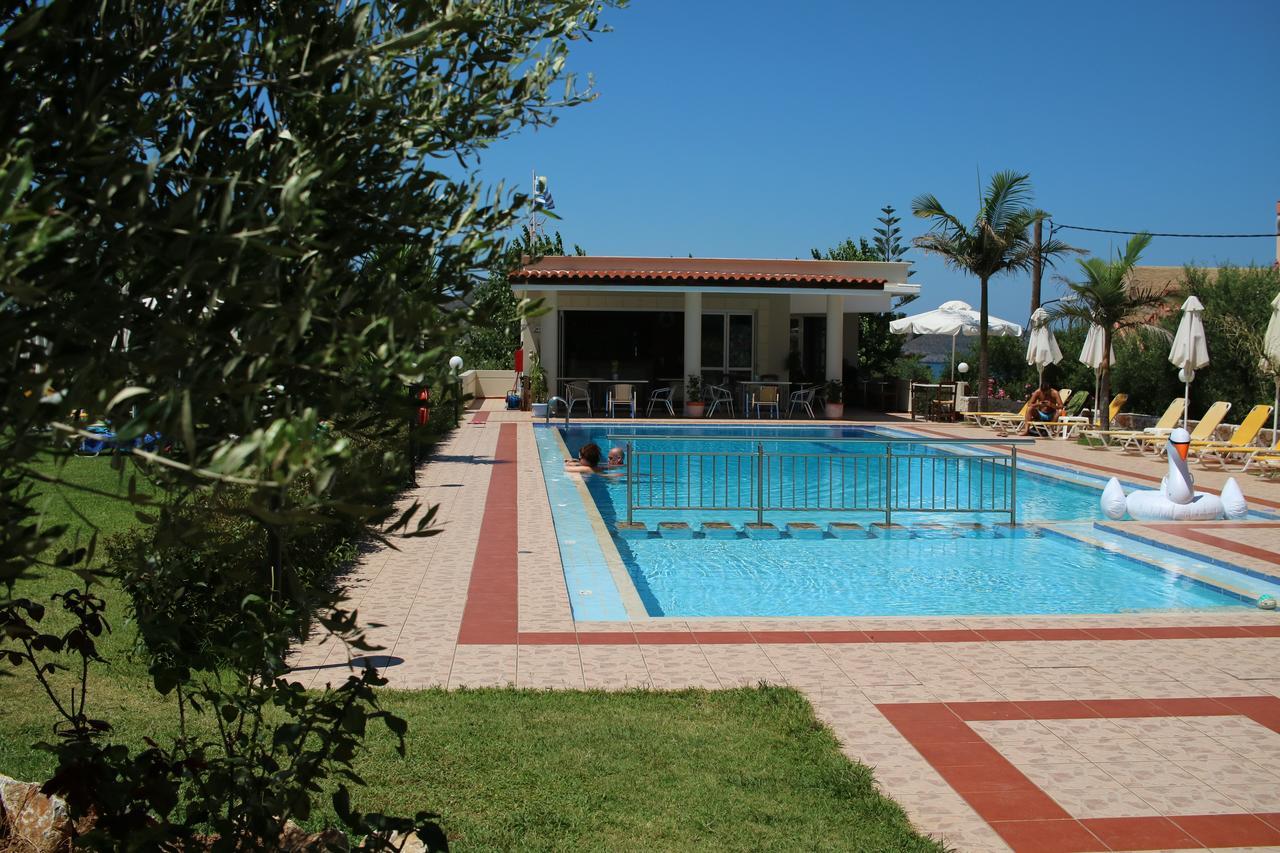 Merabello Apartments Agia Marina  Exterior photo